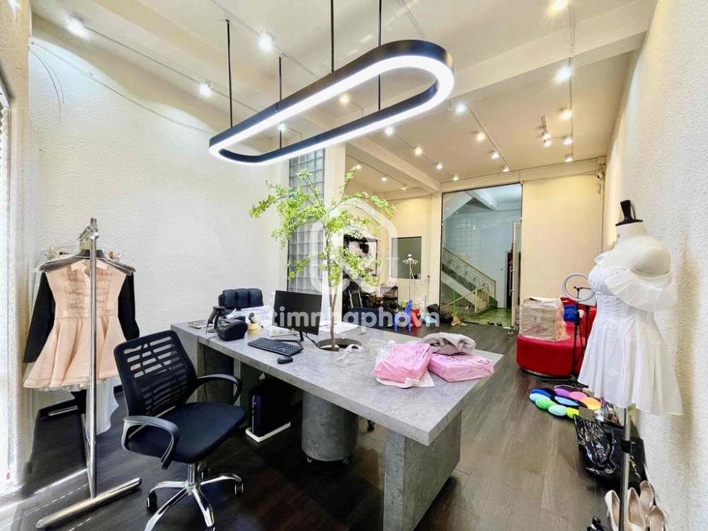 214A Đường Lê Văn Sỹ, Phường 10, Phú Nhuận