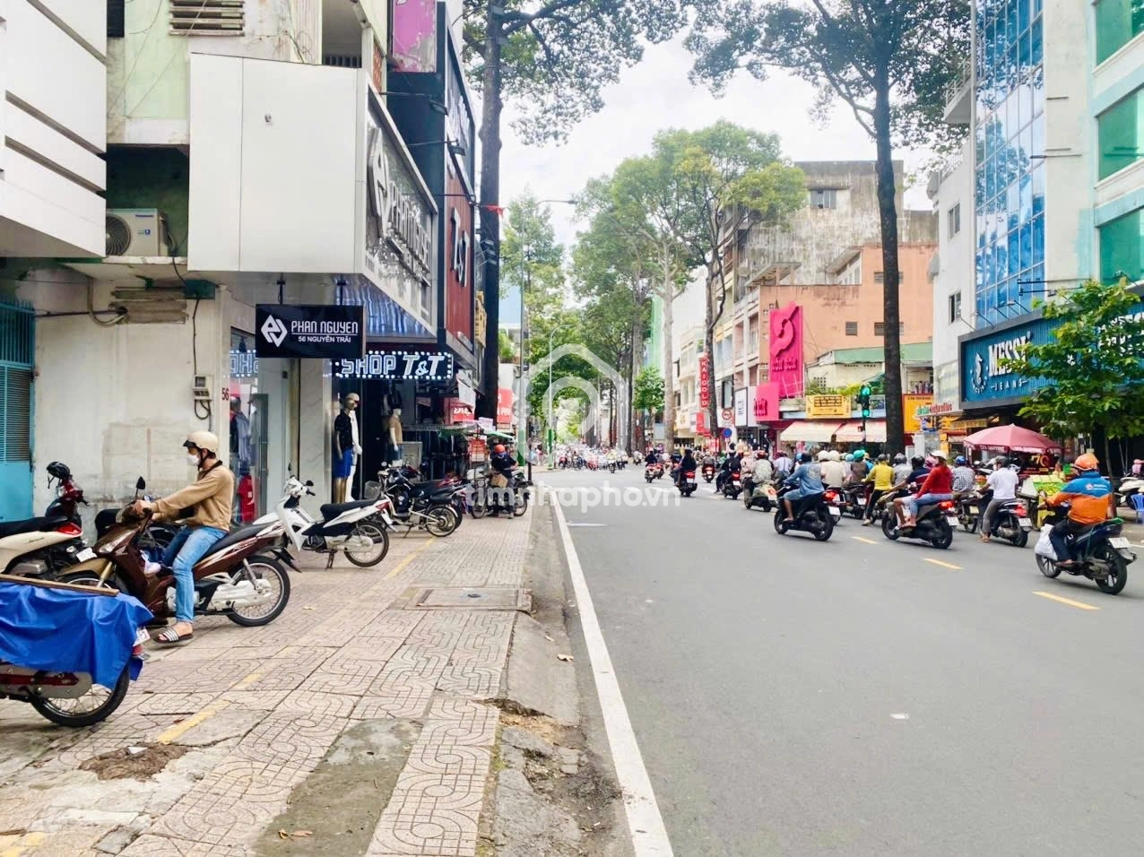 105-105A Đường Nguyễn Trãi, Phường 2, Quận 5