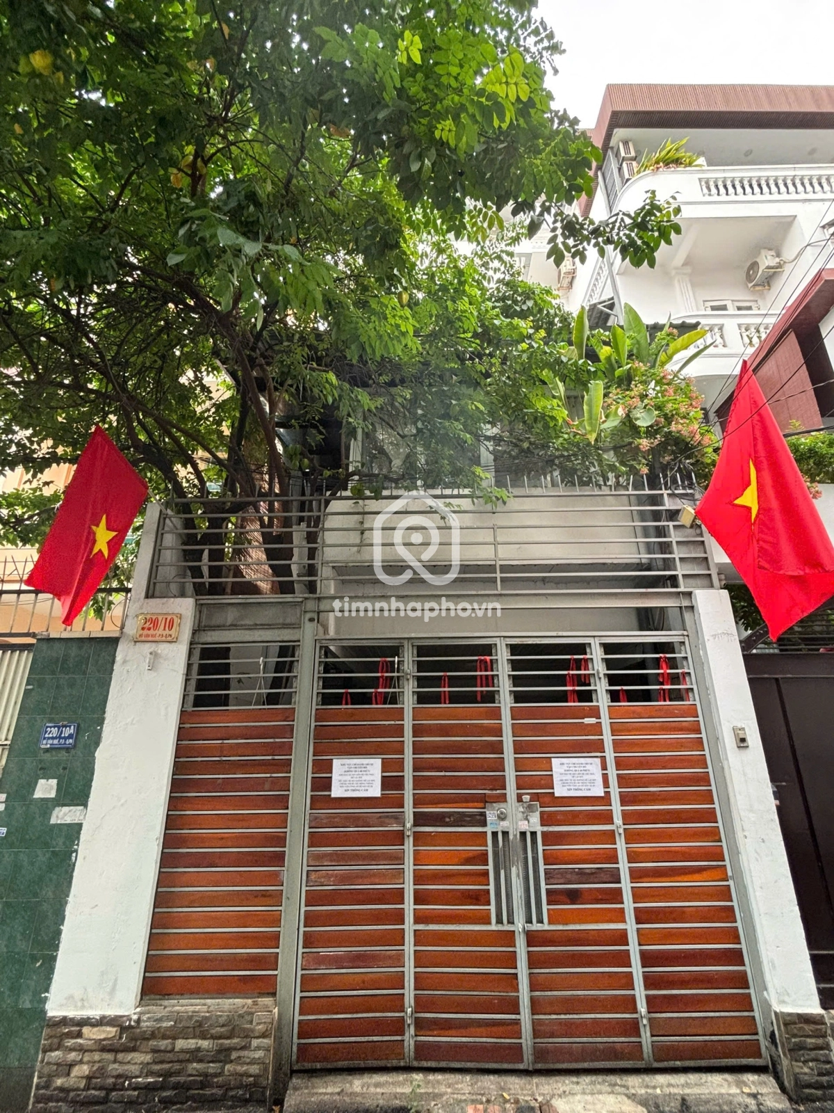 220/10 Đường Hồ Văn Huê, Phường Đức Nhuận