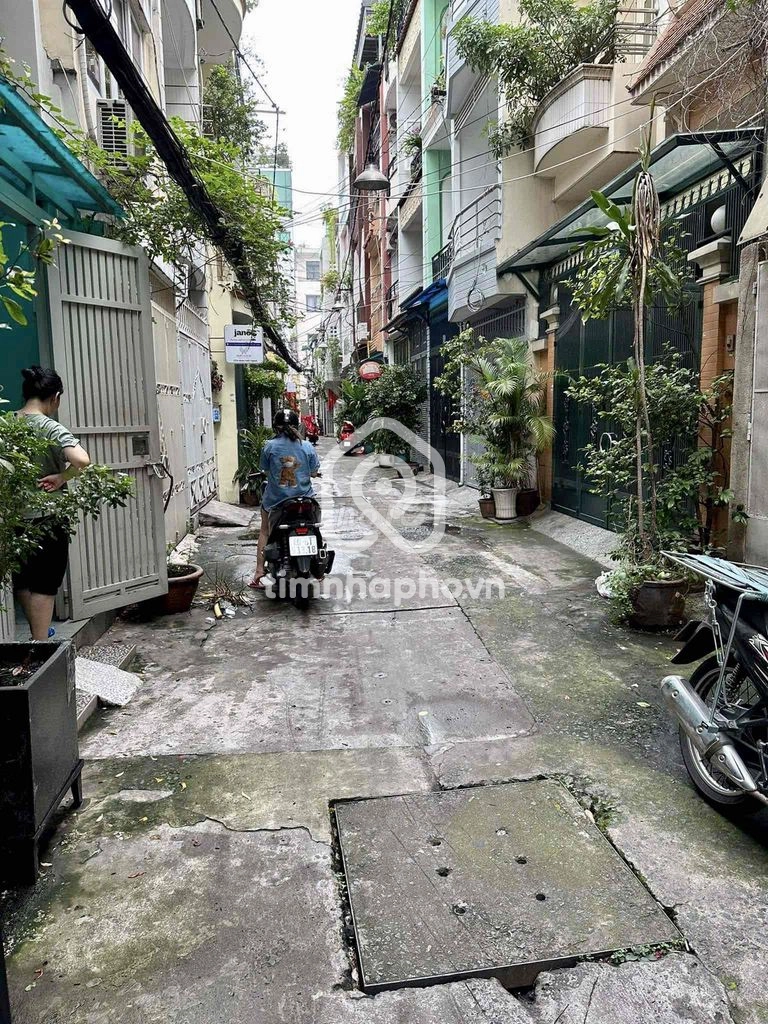 411/15 Đường Nguyễn Đình Chiểu, Phường 5, Quận 3