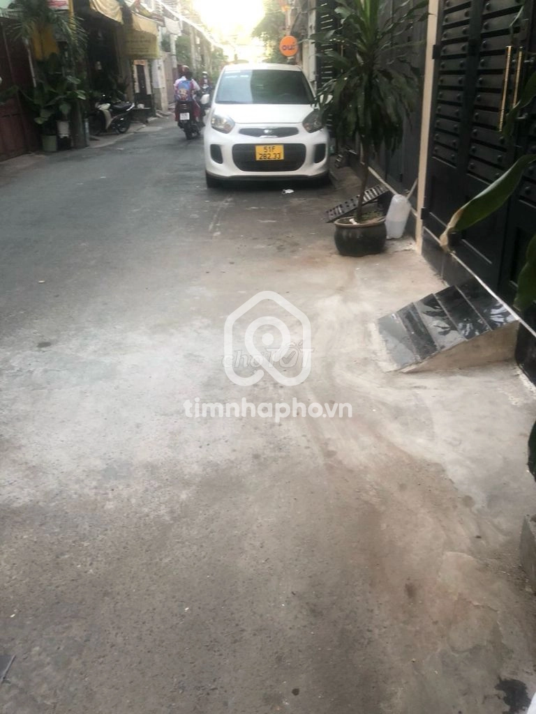525/99 Đường Huỳnh Văn Bánh, Phường 13, Phú Nhuận