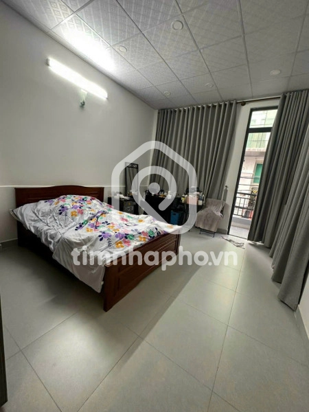 42/47 Đường Hoàng Diệu, Phường 13, Quận 4