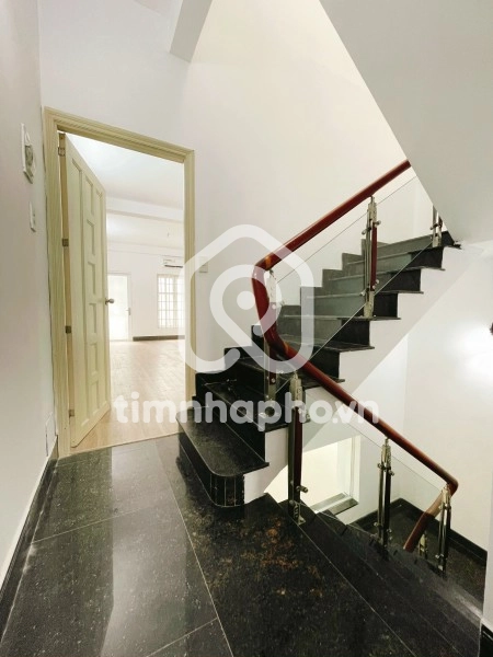 483/18 Đường Lê Văn Sỹ, Phường 12, Quận 3