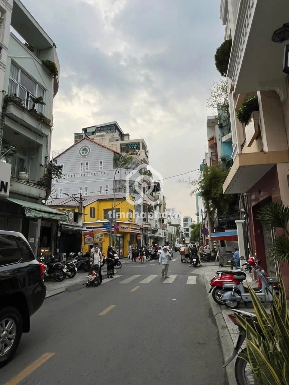 43 Đường Thạch Thị Thanh, Phường Tân Định