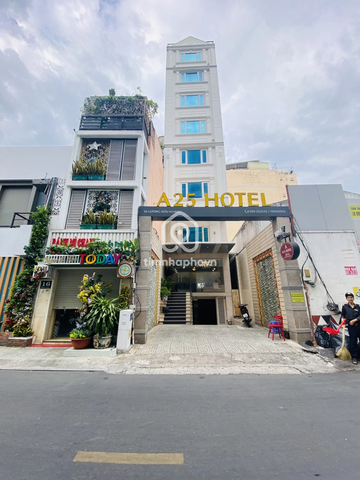 14 Đường Lương Hữu Khánh, Phường Bến Thành