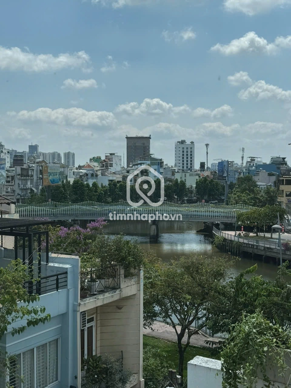 27 Đường Nguyễn Văn Nguyễn, Phường Tân Định, Quận 1