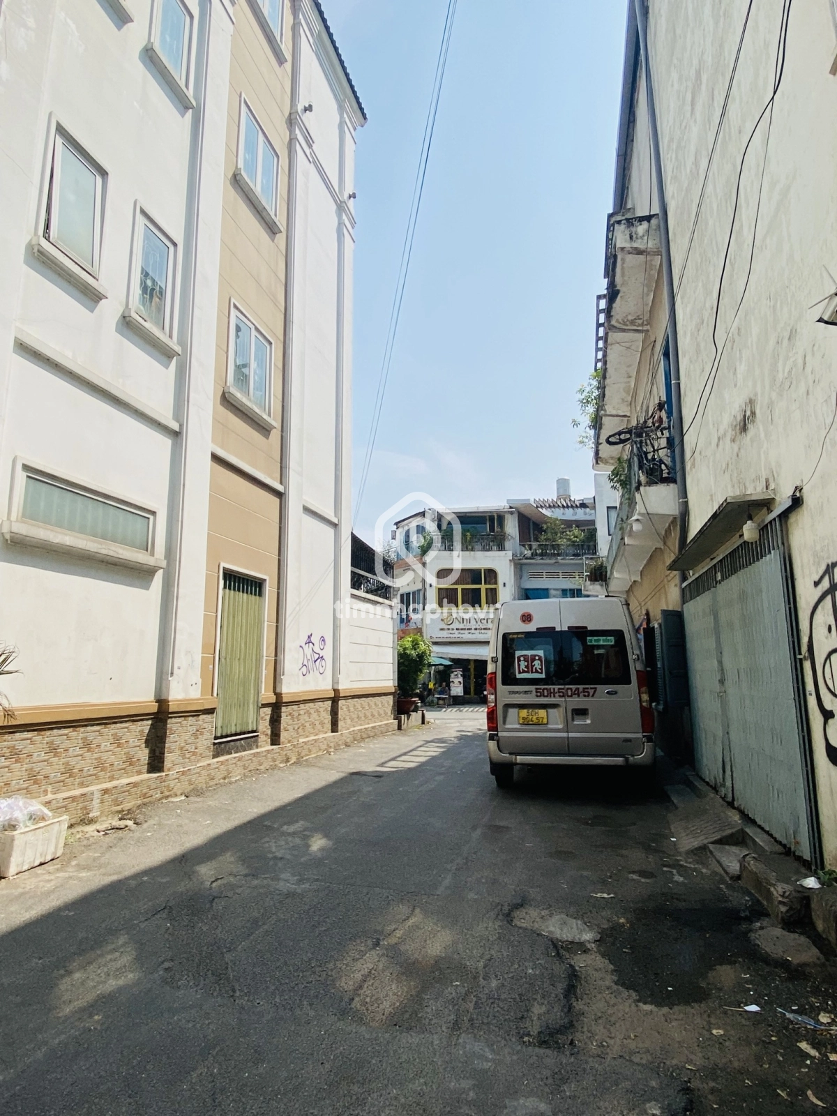 27 Đường Nguyễn Văn Nguyễn, Phường Tân Định, Quận 1