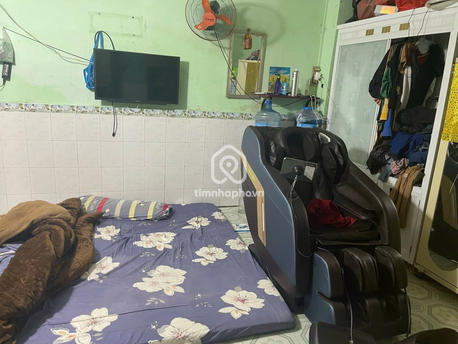 242 Đường Đoàn Văn Bơ, Phường 10, Quận 4