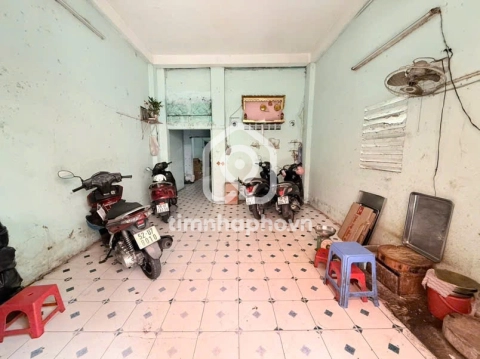 Nhà phố Mặt Tiền Đường Lý Thái Tổ Quận 10 - 2 tầng - Giá Chỉ 14,99 Tỷ