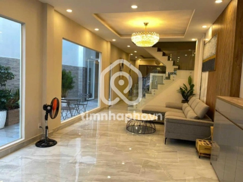 Nhà phố Hẻm Đường Lê Thị Riêng Quận 1 - 4 tầng - Giá Chỉ 25 Tỷ