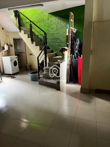 719 Đường Phạm Văn Chí, Phường Bình Tiên