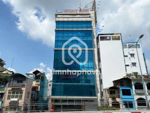 Nhà phố Mặt Tiền Đường Đoàn Văn Bơ Quận 4 - 1 hầm 8 tầng - Giá Chỉ 500 Tỷ