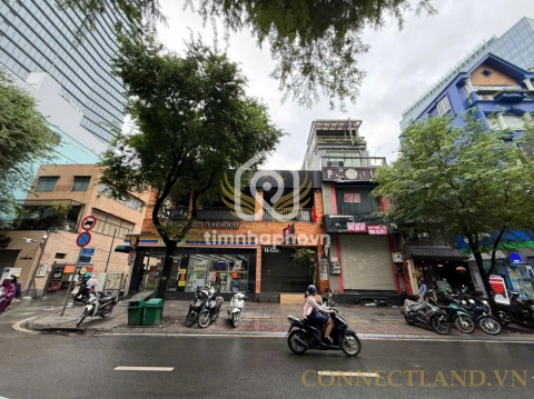 Nhà phố Mặt Tiền Đường Lê Thánh Tôn Quận 1 - 3 tầng - Giá Chỉ 550 Tỷ