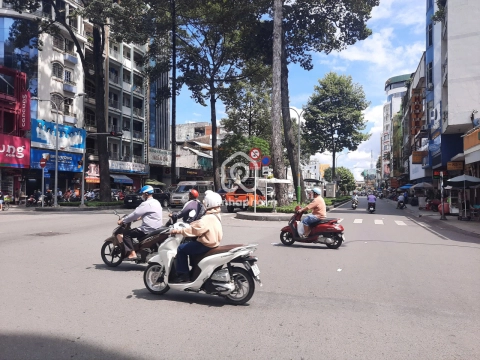 Nhà phố Mặt Tiền Đường Châu Văn Liêm Quận 5 - 3 tầng - Giá Chỉ 250 Tỷ