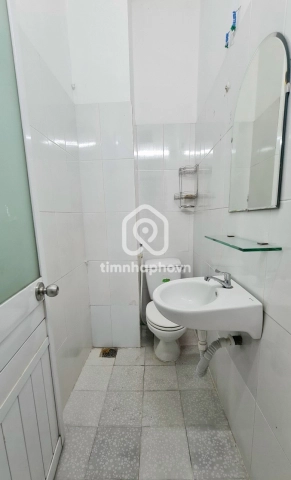 Cho thuê Nhà phố Mặt Tiền Đường Đinh Tiên Hoàng Quận 1 