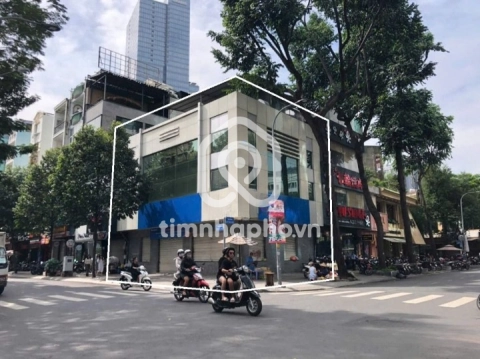 Nhà phố Mặt Tiền Đường Huỳnh Thúc Kháng Quận 1 - 3 tầng - Giá Chỉ 800 Triệu