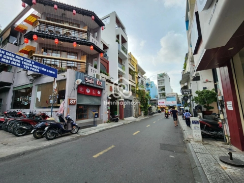 Nhà phố Mặt Tiền Đường Thạch Thị Thanh Quận 1 - 4 tầng - Giá Chỉ 250 Triệu