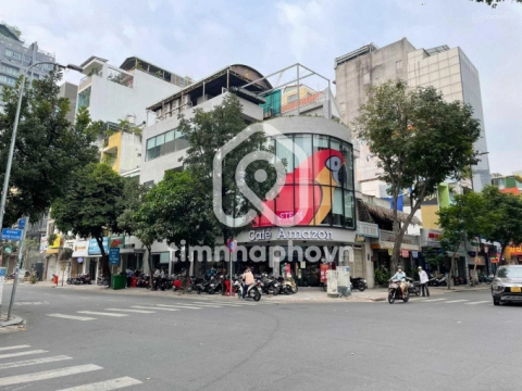 Nhà phố Mặt Tiền Đường Nguyễn Thái Bình Quận 1 - 4 tầng - Giá Chỉ 132 Triệu