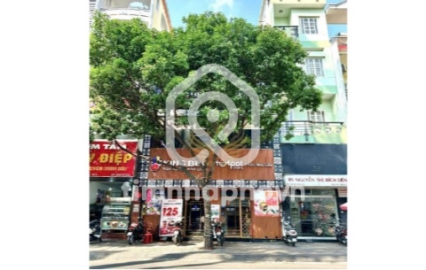 Nhà phố Mặt Tiền Đường Cao Thắng Quận 3 - 3 tầng - Giá Chỉ 200 Triệu