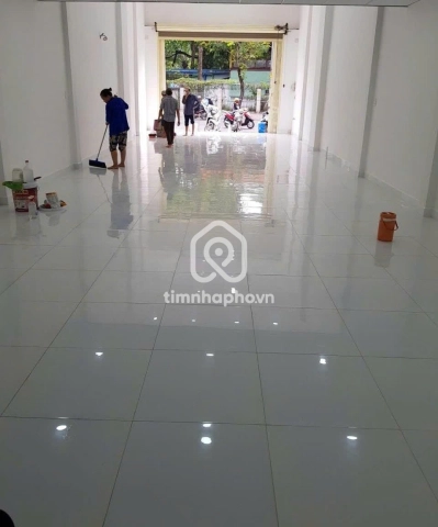 Cho thuê Nhà phố Mặt Tiền Đường Hòa Bình Quận 11 - 2 tầng - Giá Chỉ 40 Triệu