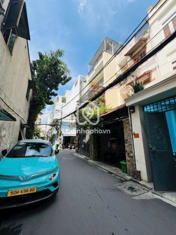 Bán Nhà phố Hẻm Đường Hoàng Hoa Thám Tân Bình - 2 tầng - Giá Chỉ 16 Tỷ