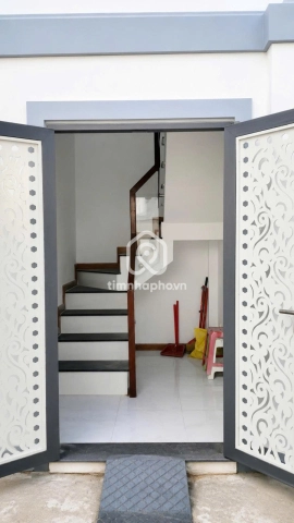 Nhà phố Mặt Tiền Đường Nguyễn Trãi Quận 5 - 2 tầng - Giá Chỉ 10,5 Tỷ
