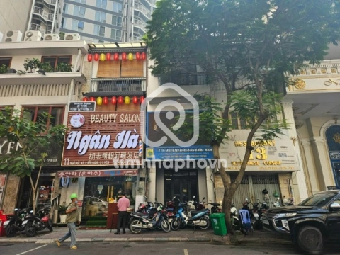 Nhà phố Mặt Tiền Đường Ngô Đức Kế Quận 1 - 3 tầng - Giá Chỉ 192 Triệu