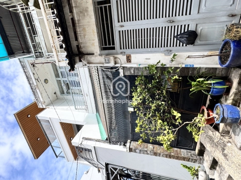 Nhà phố Hẻm Đường Phan Đăng Lưu Bình Thạnh - 2 tầng - Giá Chỉ 8,2 Tỷ