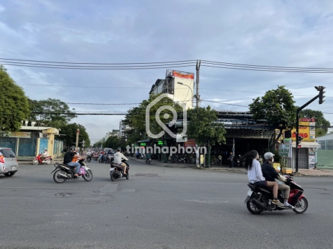 Bán Nhà phố Mặt Tiền Đường Chế Lan Viên Tân Phú 