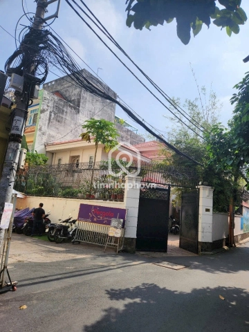 Bán Nhà phố Mặt Tiền Đường Trần Cao Vân Phú Nhuận - 2 tầng - Giá Chỉ 38 Tỷ