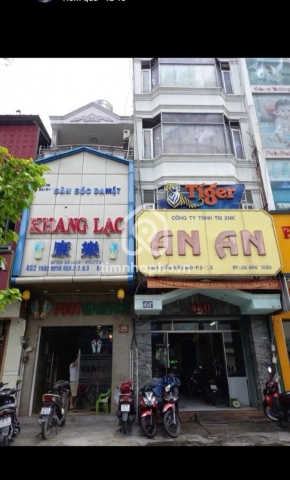 Nhà phố Mặt Tiền Đường Trần Hưng Đạo Quận 5 - 3 tầng - Giá Chỉ 118 Tỷ