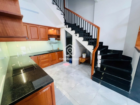 Nhà phố Mặt Tiền Đường Nguyễn Hồng Đào Tân Bình - 4 tầng - Giá Chỉ 12 Tỷ