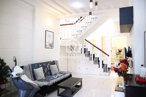 Nhà phố Hẻm Đường Phan Văn Trị Bình Thạnh - 2 tầng - Giá Chỉ 10,4 Tỷ