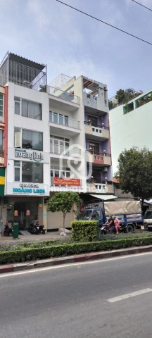 Cho thuê Nhà phố Mặt Tiền Đường Lạc Long Quân Quận 11 - 4 tầng - Giá Chỉ 32 Triệu