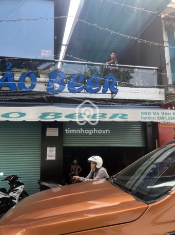 Nhà phố Mặt Tiền Đường Võ Văn Kiệt Quận 1 - 3 tầng - Giá Chỉ 85 Triệu