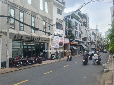 Nhà phố Mặt Tiền Đường Hồ Bá Kiện Quận 10 - 2 tầng - Giá Chỉ 18 Tỷ