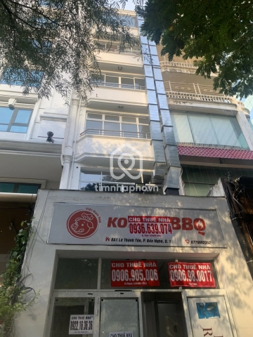 Cho thuê Nhà phố Mặt Tiền Đường Lê Thánh Tôn Quận 1 