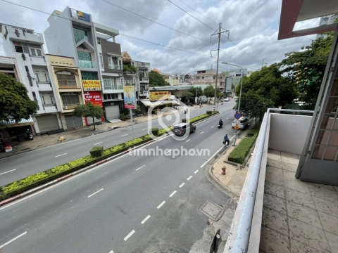 592 Đường Lạc Long Quân, Phường Hòa Bình