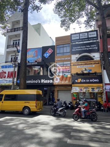 Nhà phố Mặt Tiền Đường Trần Quang Khải Quận 1 - 3 tầng - Giá Chỉ 33 Triệu