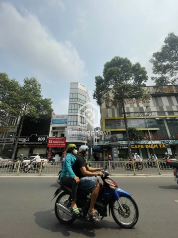 Nhà phố Mặt Tiền Đường Trần Hưng Đạo Quận 5 - 1 hầm 6 tầng - Giá Chỉ 80 Tỷ