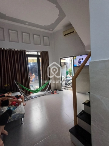 Bán Nhà phố Mặt Tiền Đường Bùi Thị Xuân Tân Bình 