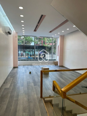242 Đường Nguyễn Trãi, Phường Chợ Quán
