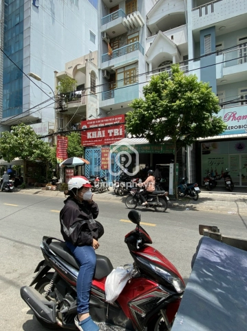 Bán Nhà phố Mặt Tiền Đường Âu Dương Lân Quận 8 - 4 tầng - Giá Chỉ 35,8 Tỷ