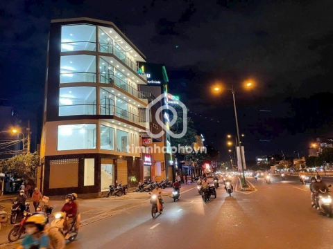 Nhà phố Mặt Tiền Đường Phạm Văn Đồng Gò Vấp - 5 tầng - Giá Chỉ 15 Tỷ