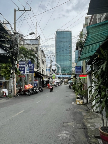 Bán Nhà phố Mặt Tiền Đường Chấn Hưng Tân Bình - 3 tầng 