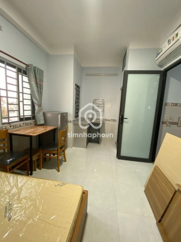 Bán Căn hộ dịch vụ Hẻm Đường Cách Mạng Tháng Tám Quận 10 - 6 tầng - Giá Chỉ 9,8 Tỷ