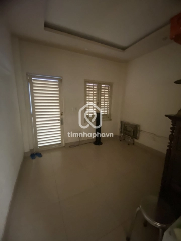 183 Đường Huỳnh Văn Bánh, Phường Phú Nhuận