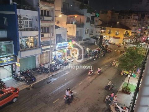 108 Đường Đề Thám, Phường Cầu Ông Lãnh