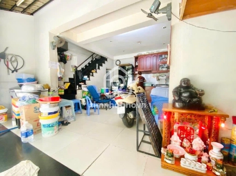 Nhà phố Hẻm Đường 3 Tháng 2 Quận 10 - 4 tầng - Giá Chỉ 8,5 Tỷ