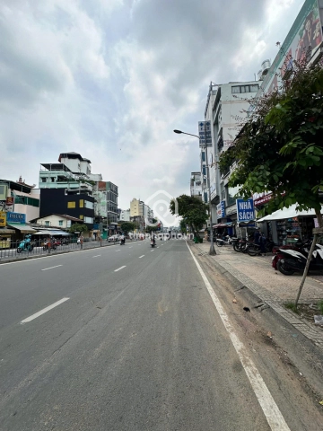 165 Đường Nguyễn Văn Cừ, Phường Chợ Quán